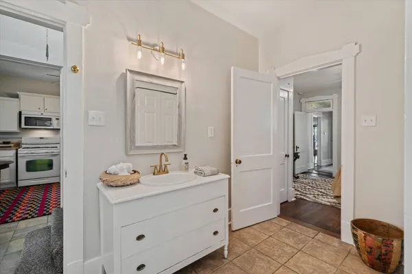 $295,000 | 1887 York Avenue, Memphis, TN 38104