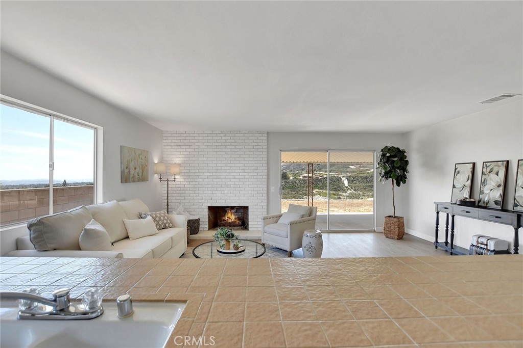 5328 Ranch Gate Road Alta Loma, CA 91701 - Photo 15 of 59