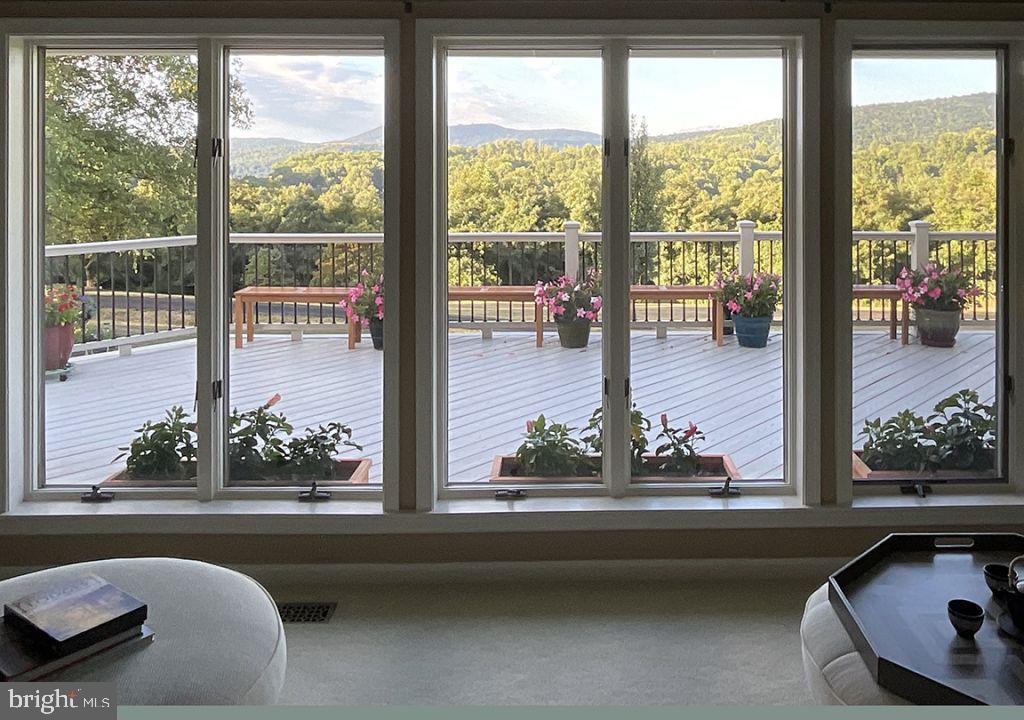 2527 Leeds Manor Road Markham, VA 22643 - Photo 9 of 54 Gallery Image 9
