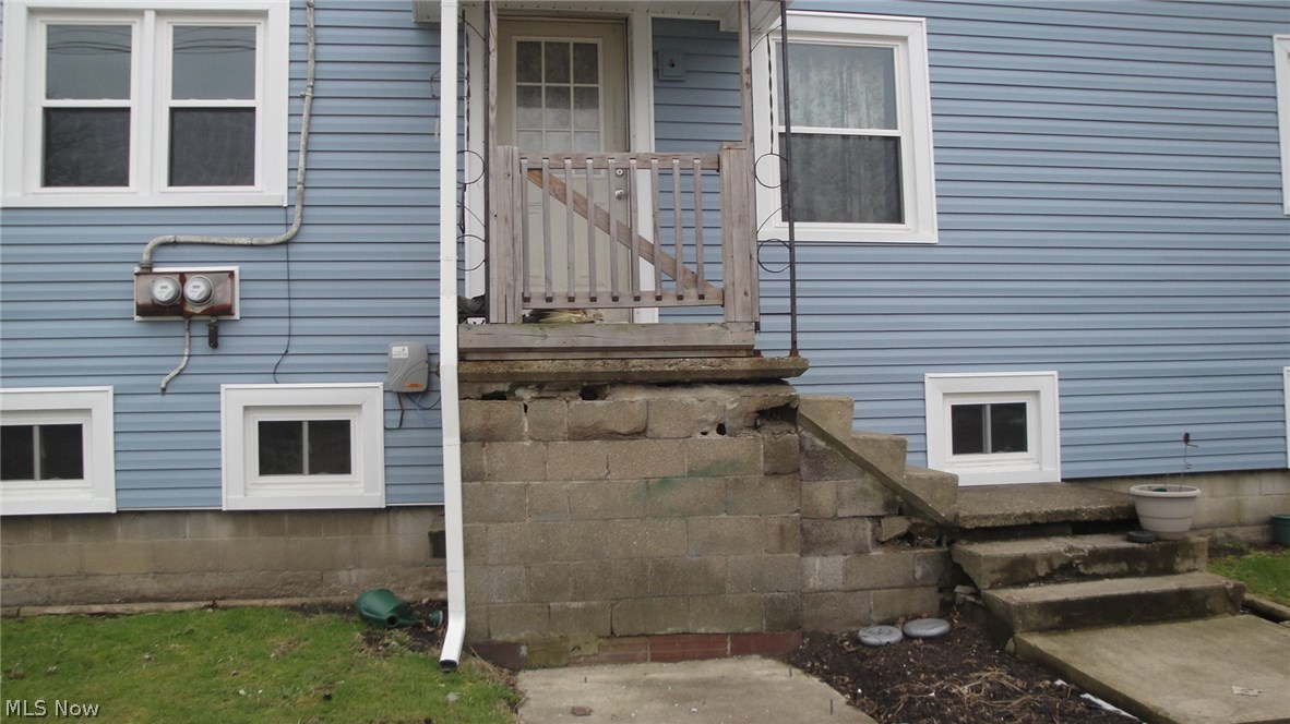70 Grant Street Rittman, OH 44270 - Photo 2 of 7