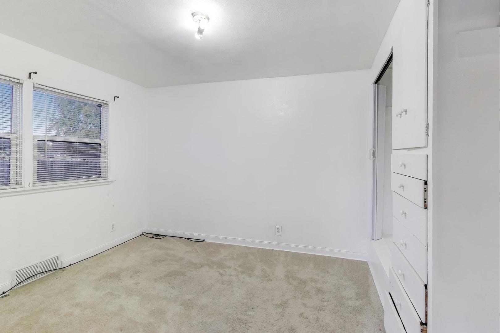 2524 Gilboa Avenue Zion, IL 60099 - Photo 15 of 33