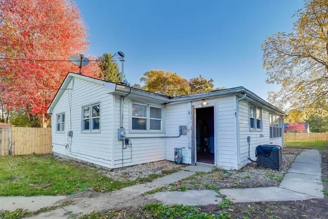 $189,000 | 2524 Gilboa Avenue, Zion, IL 60099