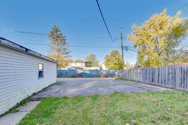 $189,000 | 2524 Gilboa Avenue, Zion, IL 60099