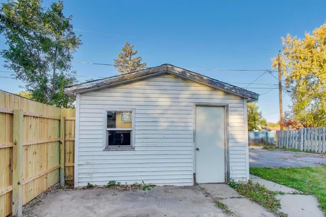 $189,000 | 2524 Gilboa Avenue, Zion, IL 60099