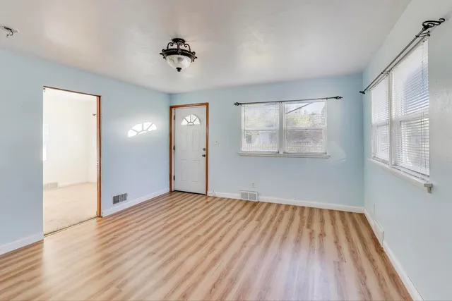 $189,000 | 2524 Gilboa Avenue, Zion, IL 60099