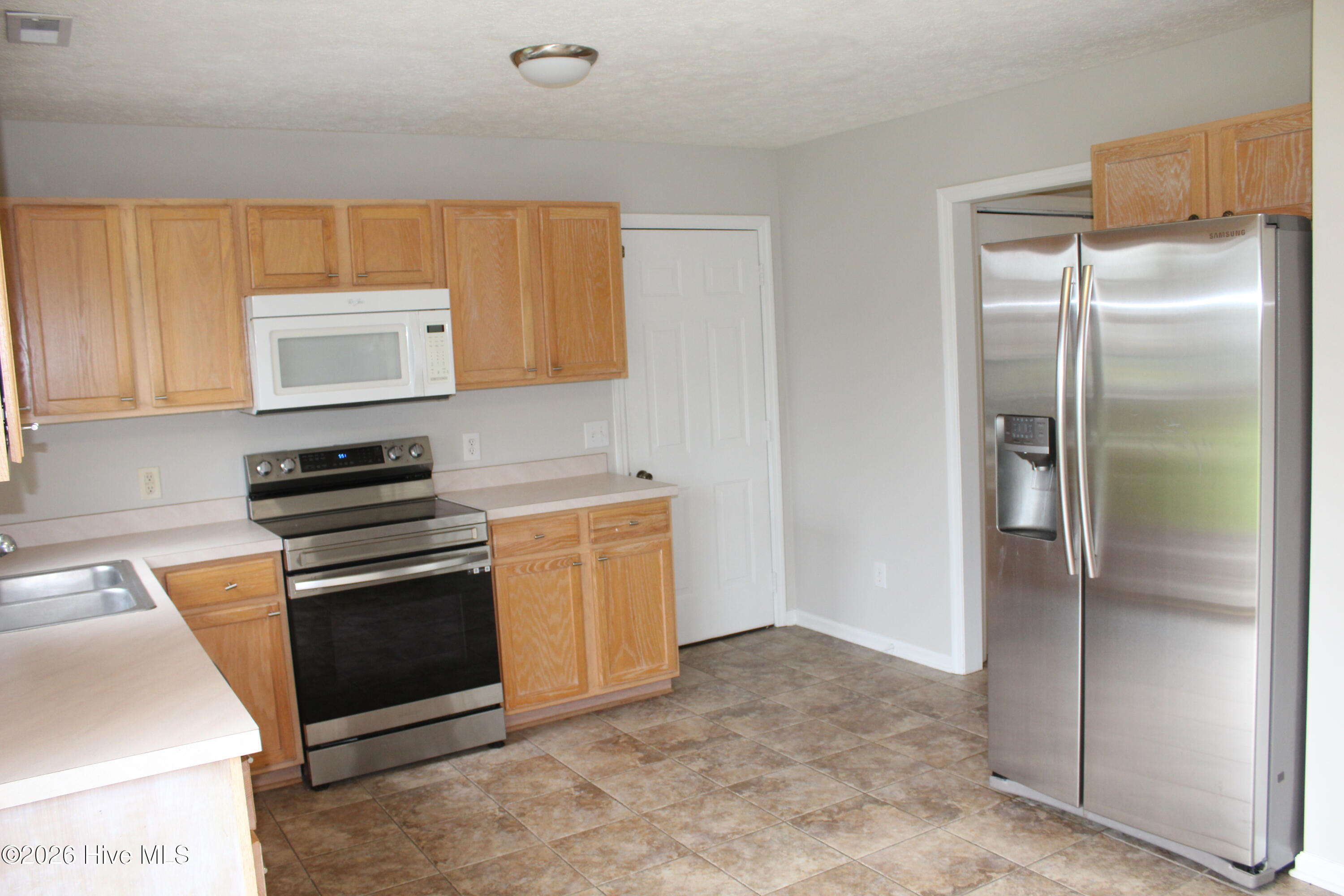 317 Foxhall Road Newport, NC 28570 - Photo 7 of 25
