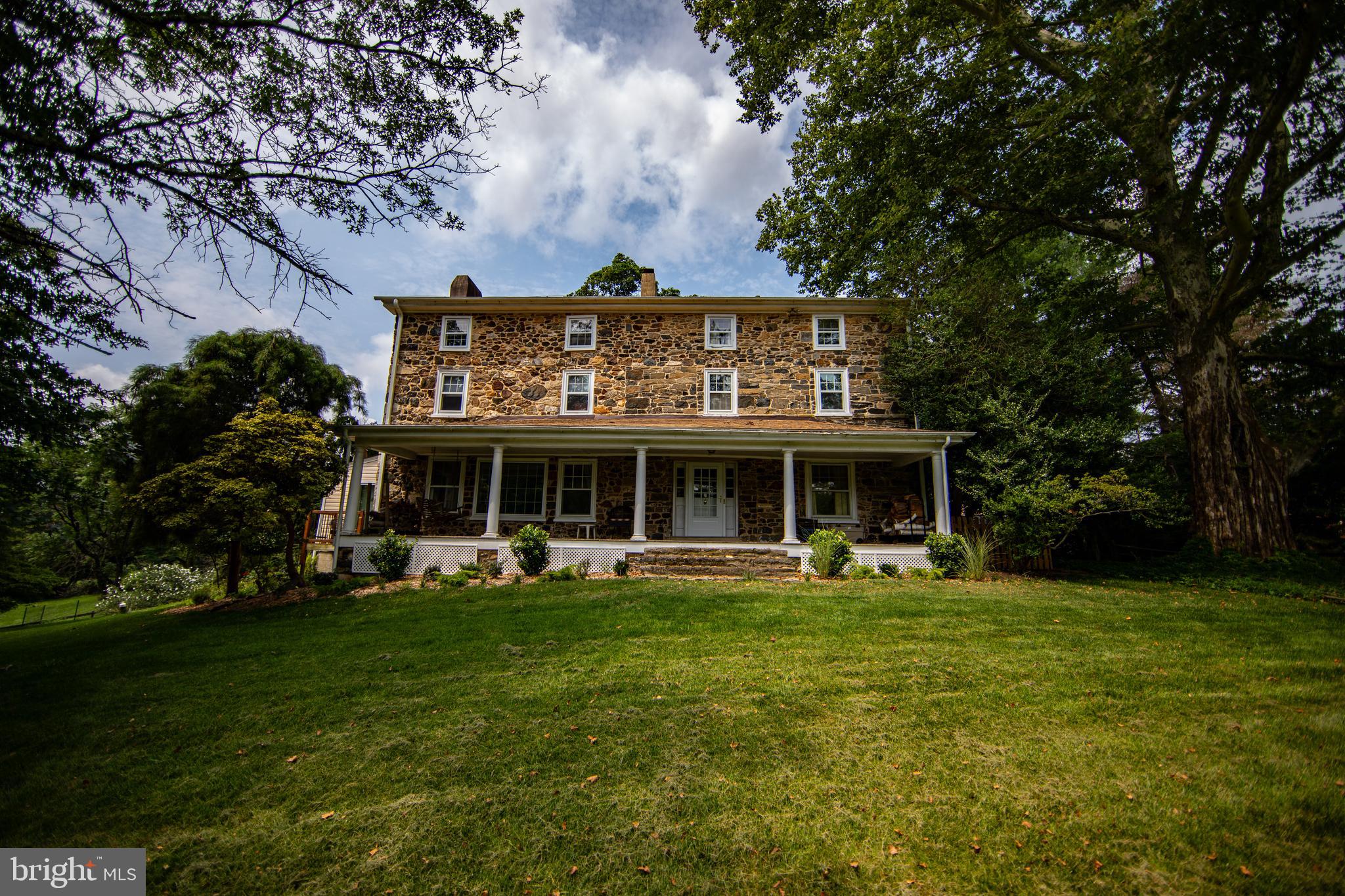 363 Valleybrook Road Glen Mills, PA 19342 - Photo 1 of 110 Federal stone coursed fieldstone c. 1734