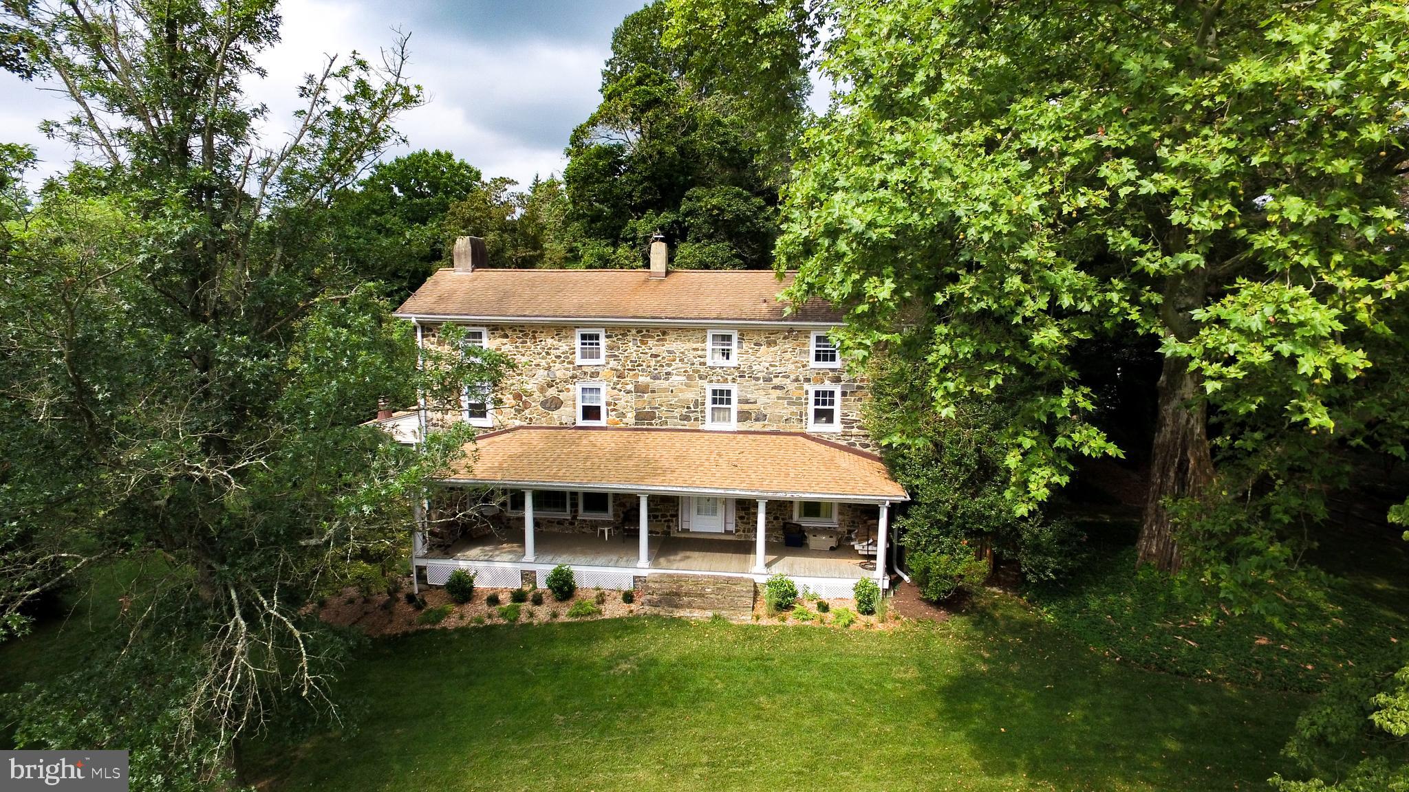 363 Valleybrook Road Glen Mills, PA 19342 - Photo 13 of 110 Full length
front porch