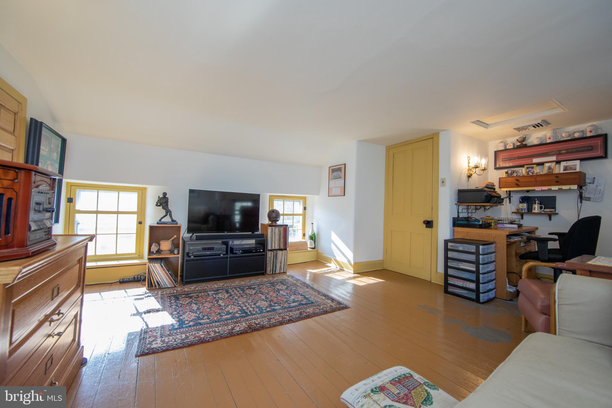 363 Valleybrook Road Glen Mills, PA 19342 - Photo 68 of 110 3rd Floor Bedroom #5