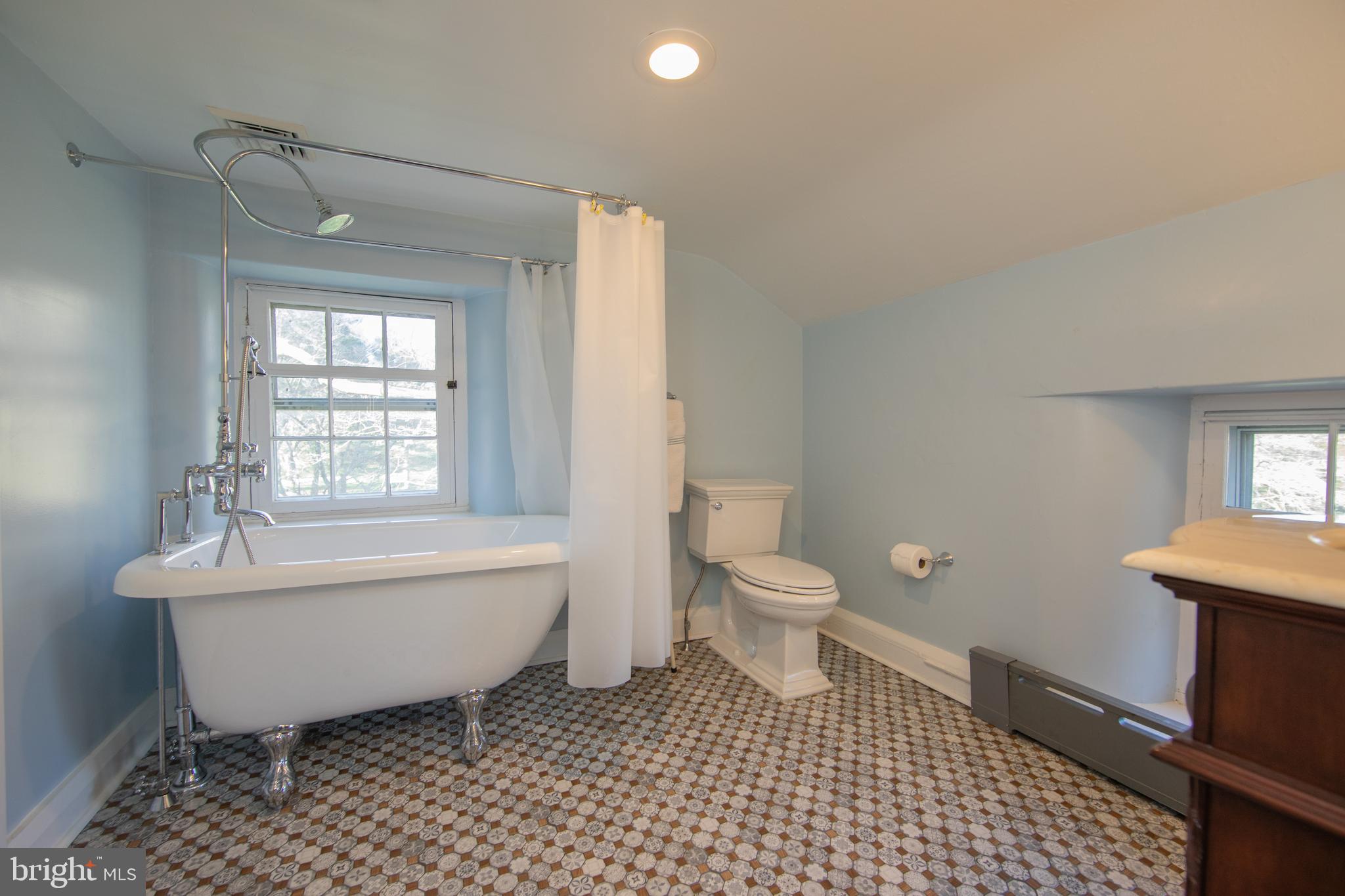363 Valleybrook Road Glen Mills, PA 19342 - Photo 70 of 110 Newer 3rd Floor Full Bath