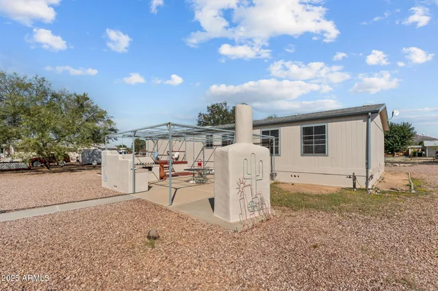 a view of a storage & utility room