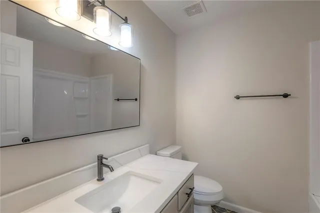 $319,000 | 313 Southeast Onyx Court, Lee's Summit, MO 64063