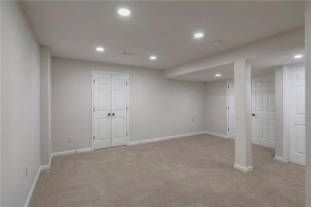 $319,000 | 313 Southeast Onyx Court, Lee's Summit, MO 64063