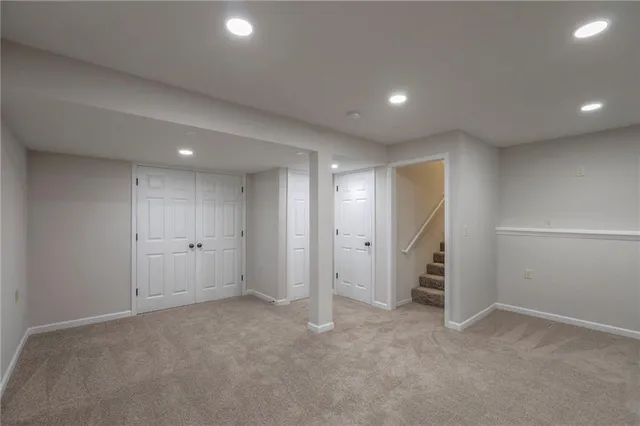 $319,000 | 313 Southeast Onyx Court, Lee's Summit, MO 64063