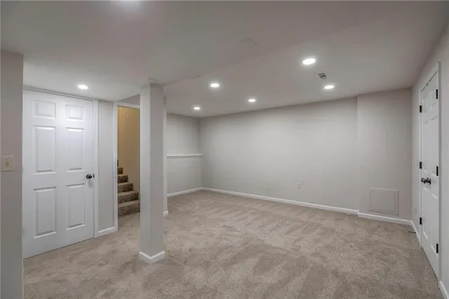 $319,000 | 313 Southeast Onyx Court, Lee's Summit, MO 64063