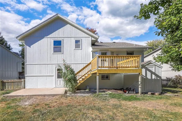 $319,000 | 313 Southeast Onyx Court, Lee's Summit, MO 64063