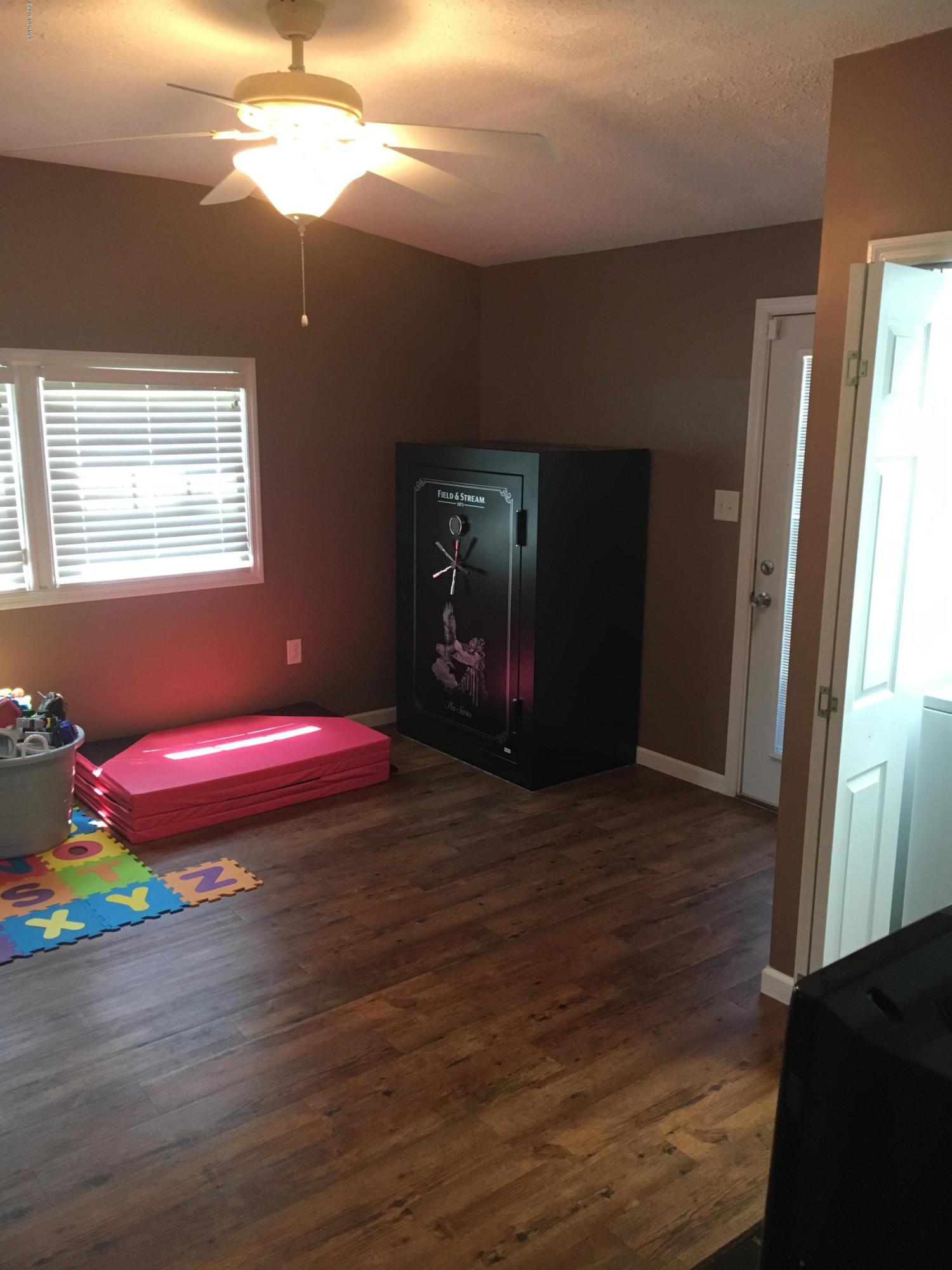120 Branch Canal Road New Bern, NC 28560 - Photo 11 of 23 Bonus room/ child's play room Newly remodeled