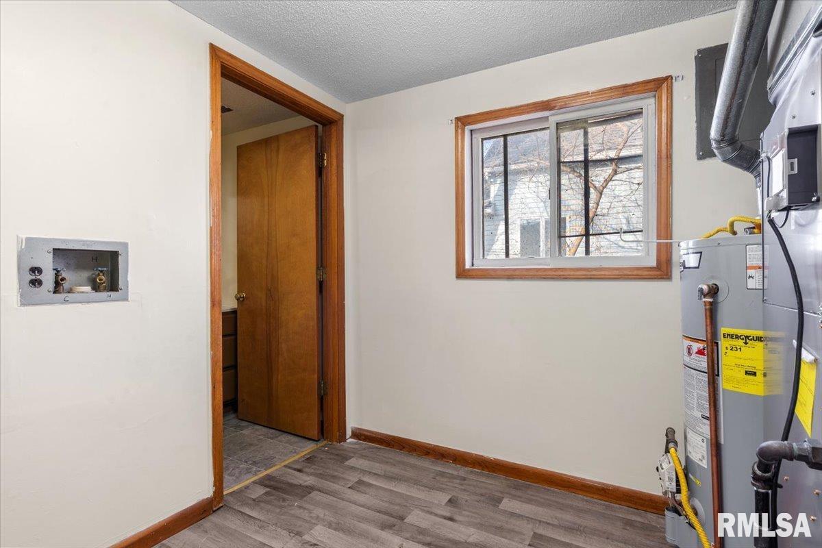 809 South 1st Street Divernon, IL 62530 - Photo 16 of 22