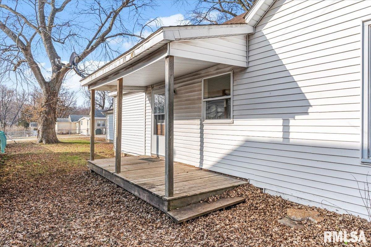 809 South 1st Street Divernon, IL 62530 - Photo 19 of 22