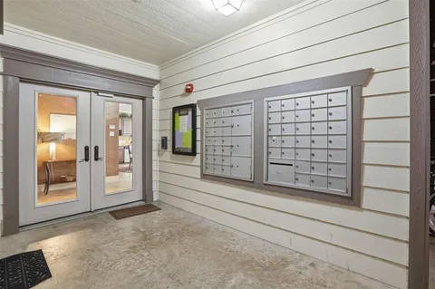 $285,000 | 950 Henderson Street, Unit 1214, Fort Worth, TX 76102