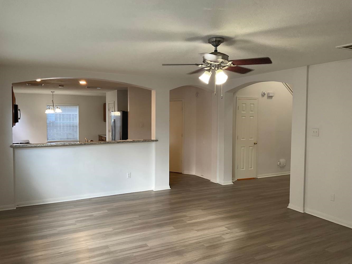 16407 Mango Ridge Court Humble, TX 77396 - Photo 4 of 11