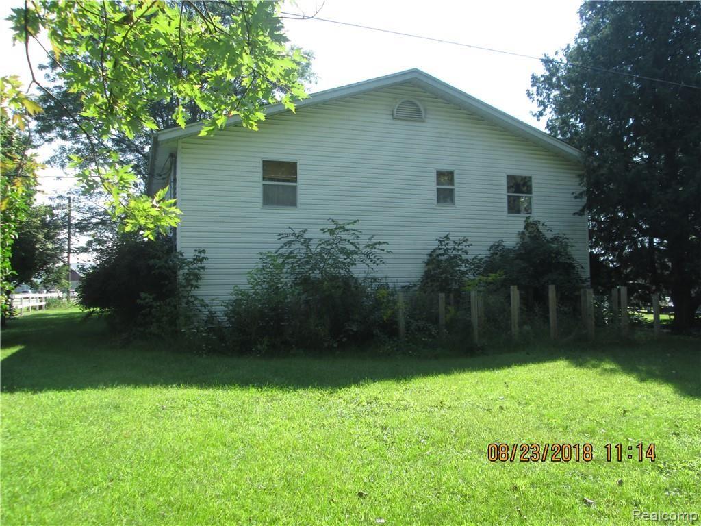 6549 Jefferson Road North Branch, MI 48461 - Photo 4 of 43