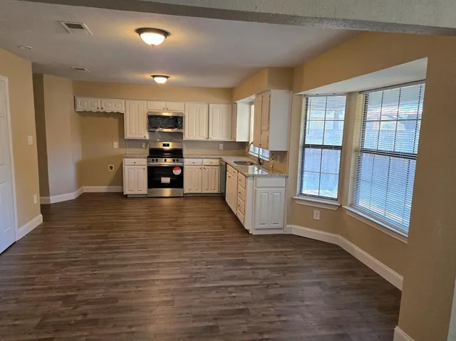 $275,500 | 6705 Spoonwood Lane, Fort Worth, TX 76137