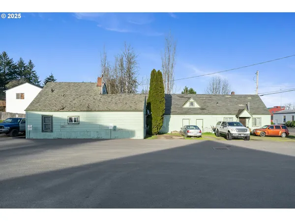 $299,900 | 764 Northeast Main Street, Willamina, OR 97396