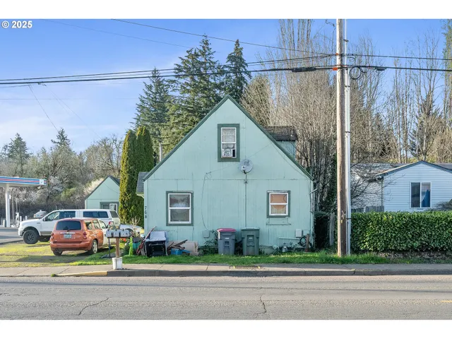 $299,900 | 764 Northeast Main Street, Willamina, OR 97396