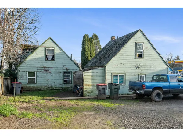 $299,900 | 764 Northeast Main Street, Willamina, OR 97396