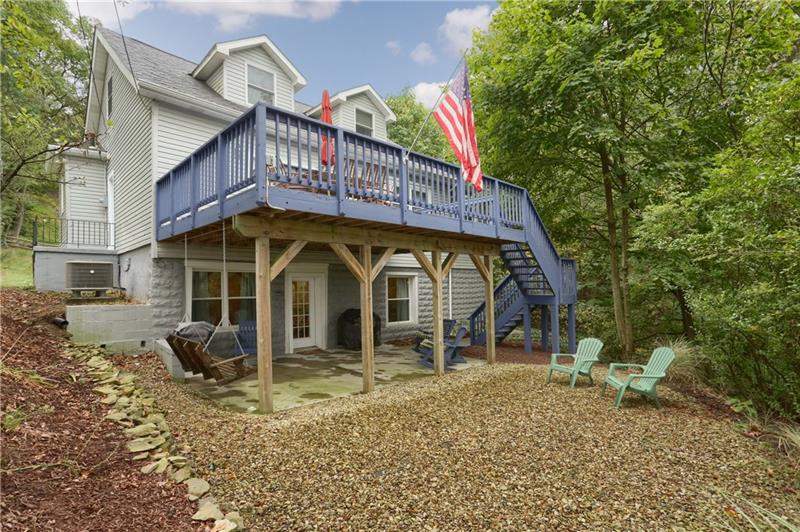 8 North Park Road Pittsburgh, PA 15229 - Photo 2 of 25 Large Deck and Walkout Basement