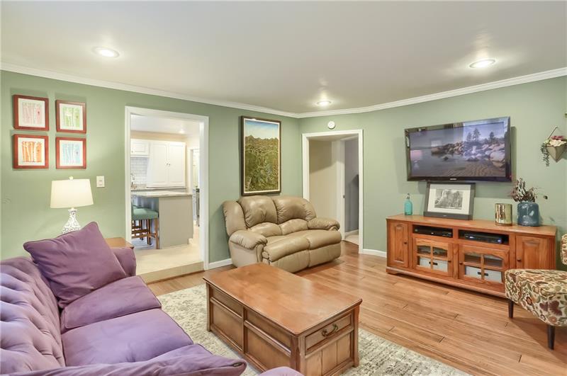 8 North Park Road Pittsburgh, PA 15229 - Photo 9 of 25 Living room, wood floors, crown molding, recessed lighting