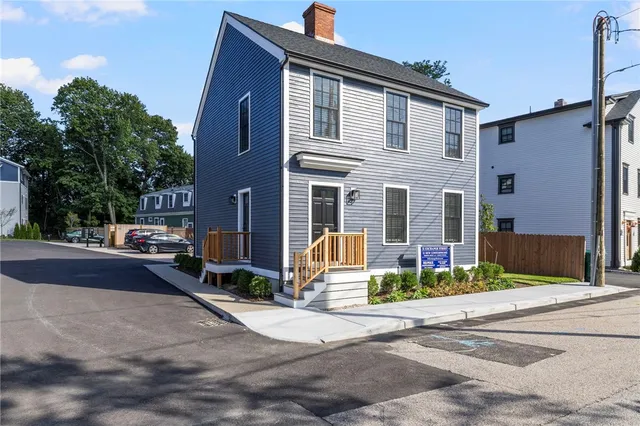 $409,900 | 32 Exchange Street, Unit A2, East Greenwich, RI 02818