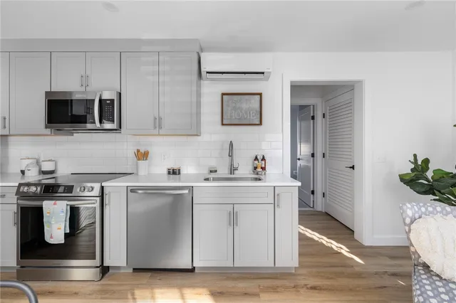 $409,900 | 32 Exchange Street, Unit A2, East Greenwich, RI 02818