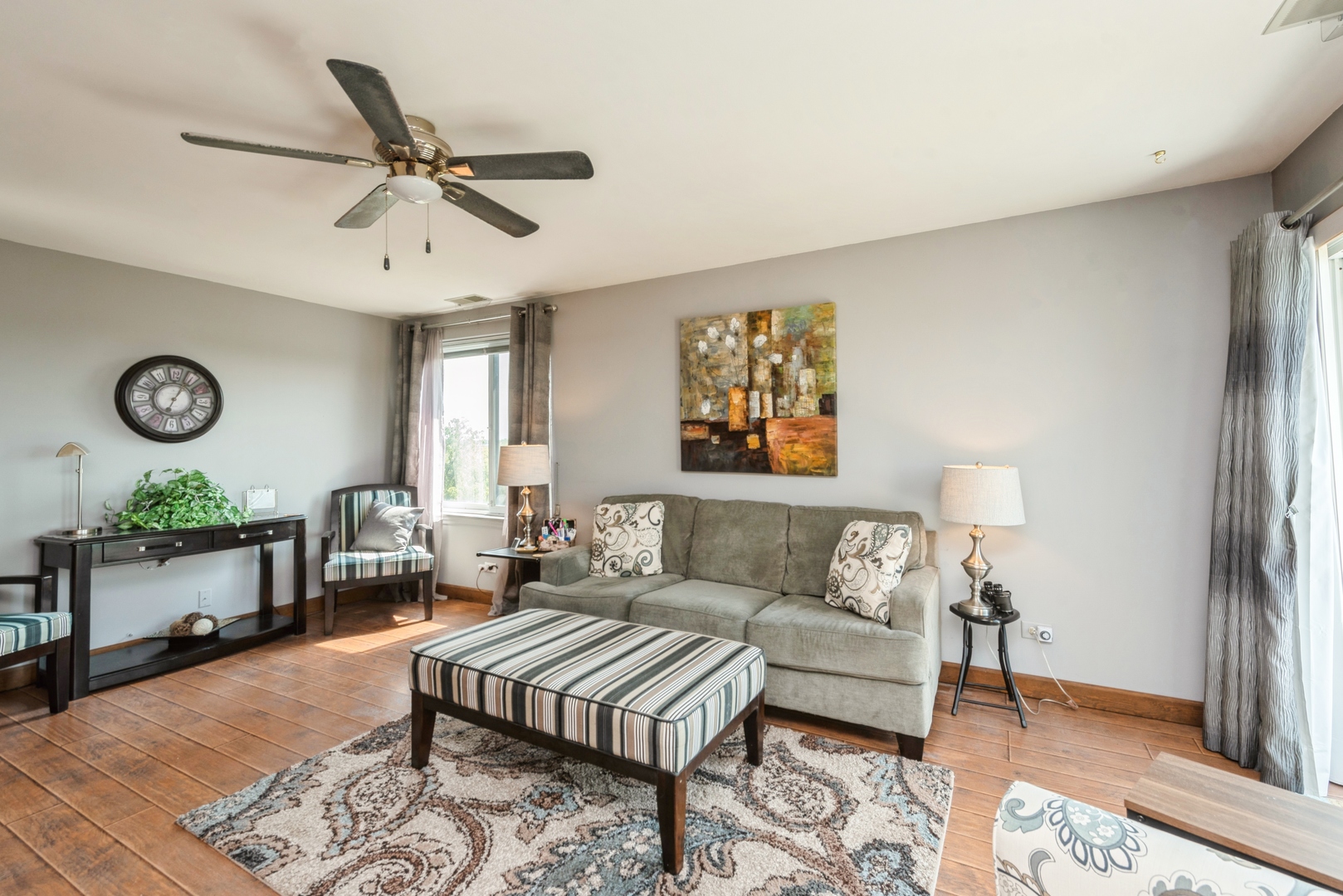 425 Walnut Creek Road, Unit 1601 Lisle, IL 60532 - Photo 7 of 16 Gallery Image 7