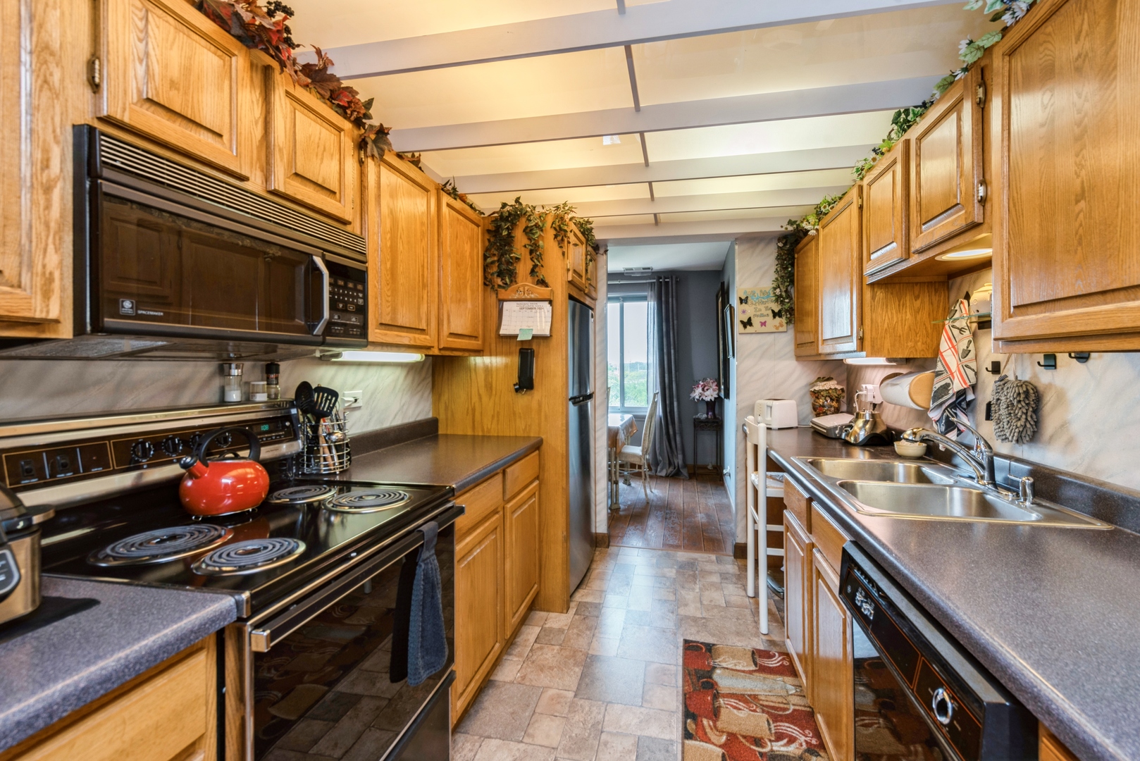 425 Walnut Creek Road, Unit 1601 Lisle, IL 60532 - Photo 8 of 16 Gallery Image 8