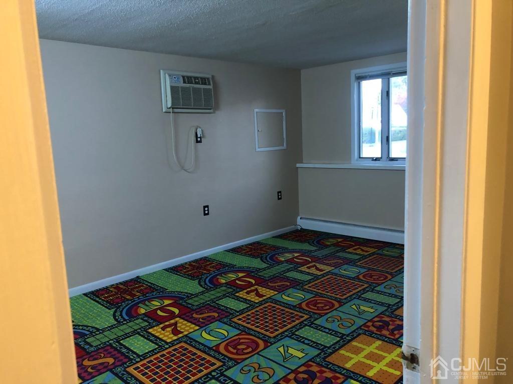 852 Inwood Road Union, NJ 07083 - Photo 8 of 25 Gallery Image 8