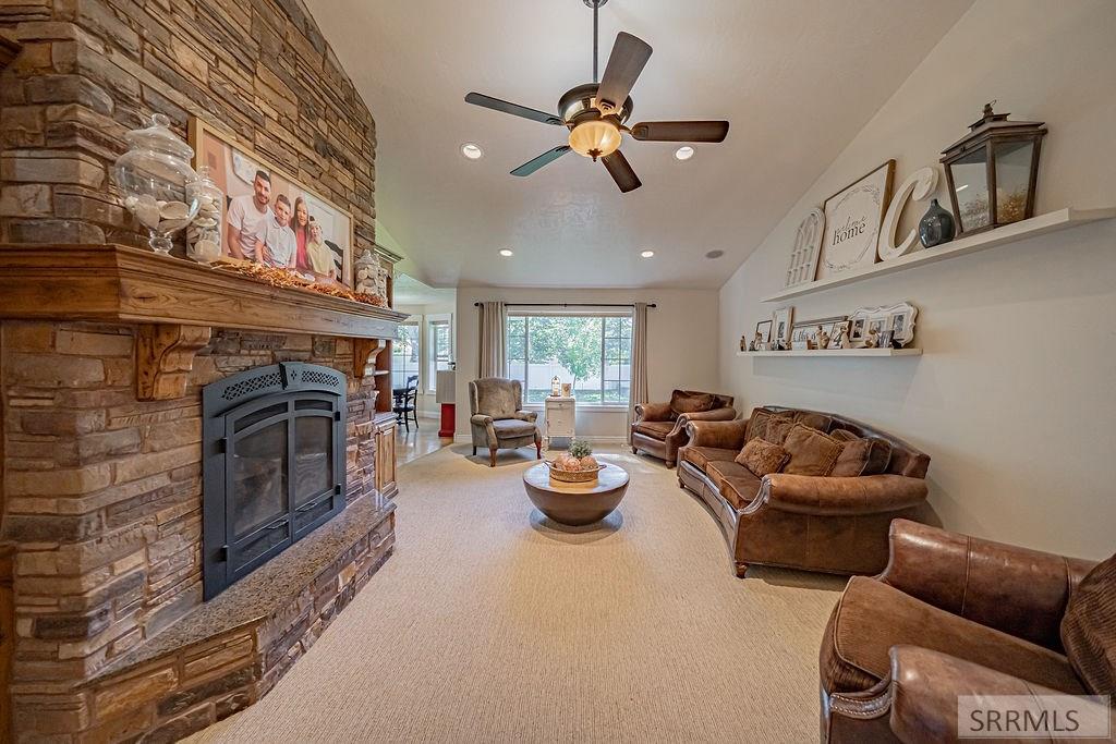 1162 Ruthann Drive Blackfoot, ID 83221 - Photo 8 of 95