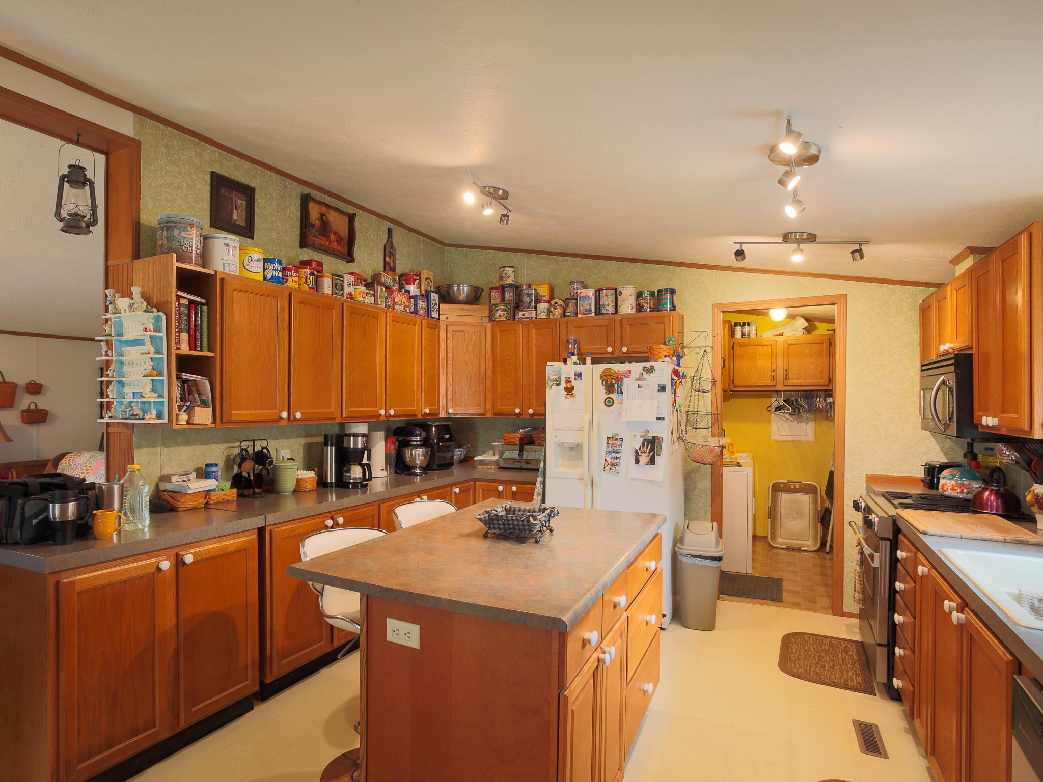 28496 Locust Grove Road McArthur, OH 45651 - Photo 11 of 30