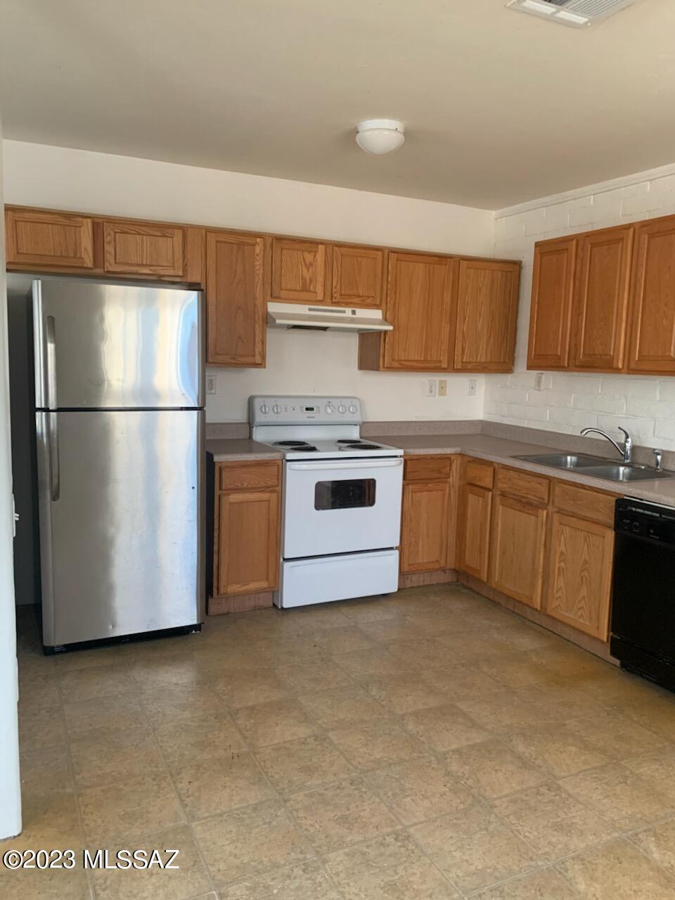 704 West Simmons Road Tucson, AZ 85705 - Photo 9 of 17