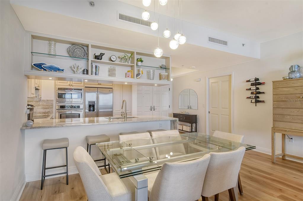 50 Central Avenue, Unit 15B Sarasota, FL 34236 - Photo 11 of 48