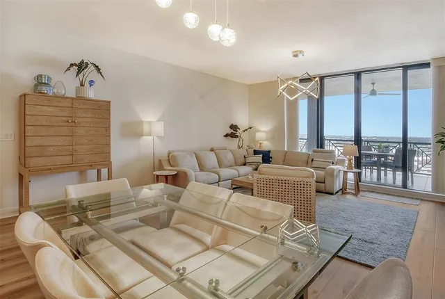 $4,500 | 50 Central Avenue, Unit 15B, Sarasota, FL 34236