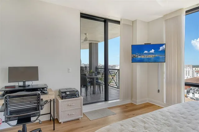 $4,500 | 50 Central Avenue, Unit 15B, Sarasota, FL 34236