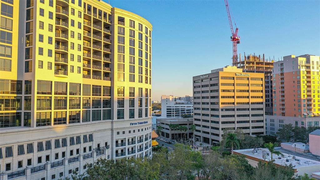 50 Central Avenue, Unit 15B Sarasota, FL 34236 - Photo 43 of 48