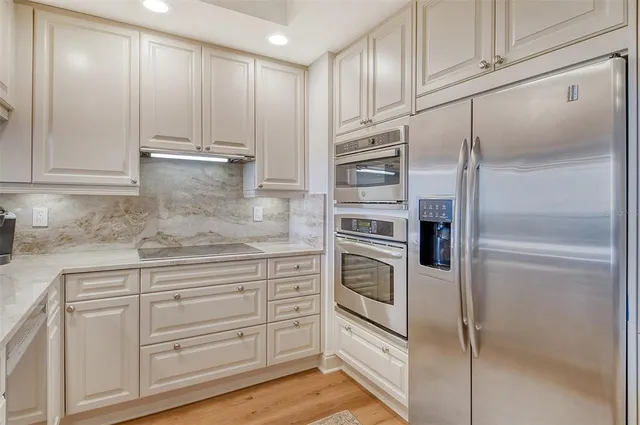 $4,500 | 50 Central Avenue, Unit 15B, Sarasota, FL 34236