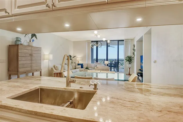 $4,500 | 50 Central Avenue, Unit 15B, Sarasota, FL 34236