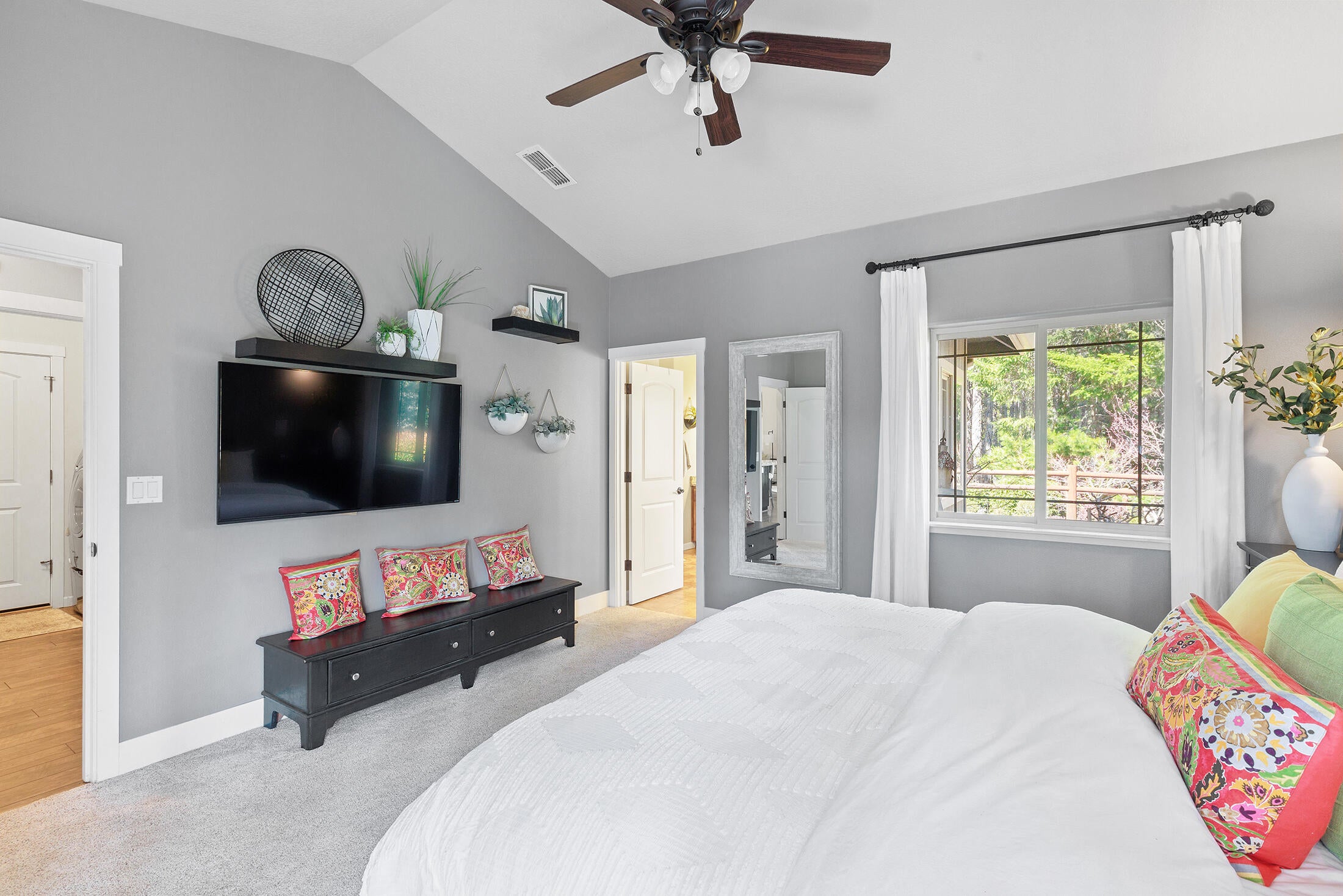 237 Marble Mountain Road Grants Pass, OR 97527 - Photo 10 of 53 0R1A1548