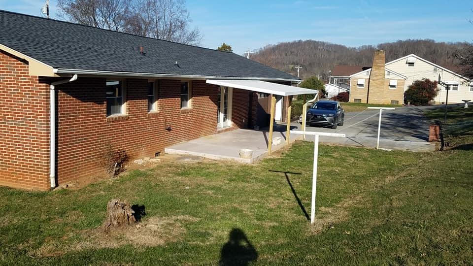 153 Coal Chute Road Elizabethton, TN 37643 - Photo 3 of 19 78550123_3220752857998666_61185426095278