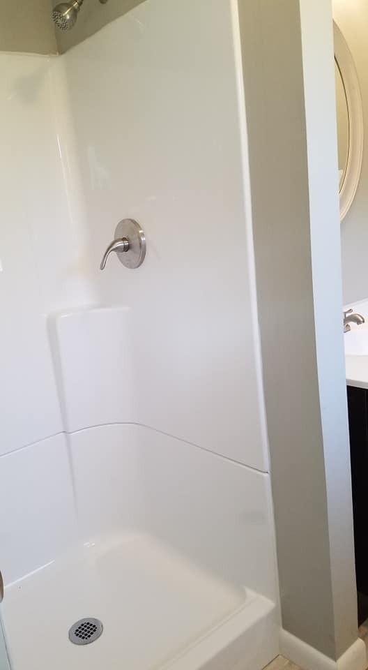 153 Coal Chute Road Elizabethton, TN 37643 - Photo 8 of 19 Master bath