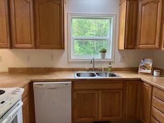 780 Southeast Sturdevant Road Toledo, OR 97391 - Photo 6 of 22 IMG_8048